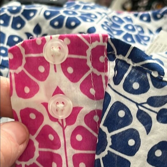 French Curve Navy/Pink Floral Button-Up Shirt Roll tab sleeves NWOT - Picture 9 of 9